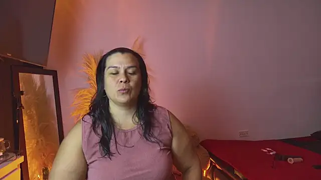 Snapshot of Martina_Foxy01 chatting on 06/14/26, 11:22 Martina Foxy01 online show from 06/14/26, 11:22