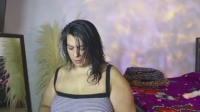 Snapshot of Martina_Foxy01 chatting on 06/21/26, 01:06 Martina Foxy01 online show from 06/21/26, 01:06