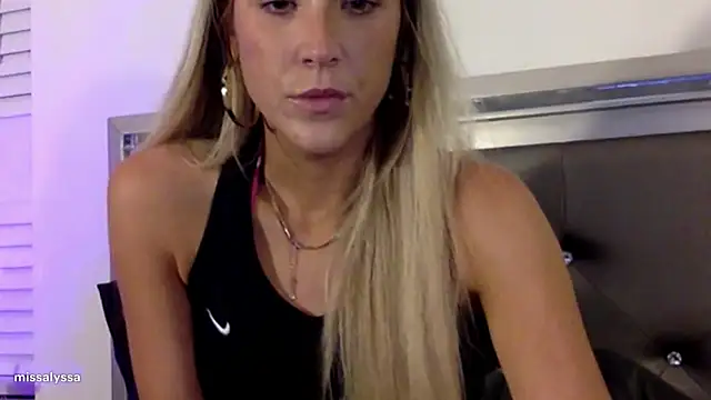 Misss alyssaaa online show from 06/18/26, 04:11