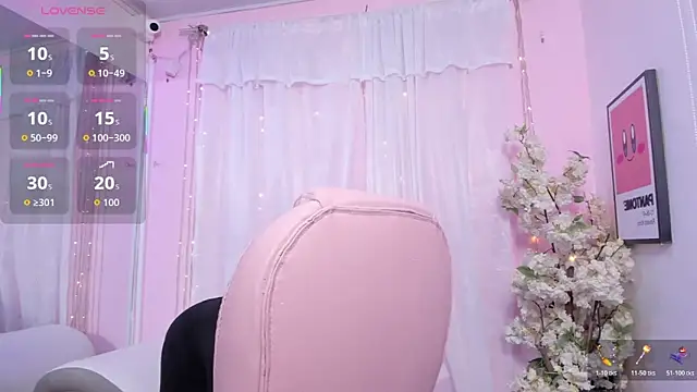 ShanelleDupont  online show from 06/21/26, 08:47