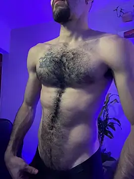 LarryGarzon online show from 05/05/26, 06:22