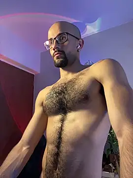 LarryGarzon online show from 05/09/26, 01:31