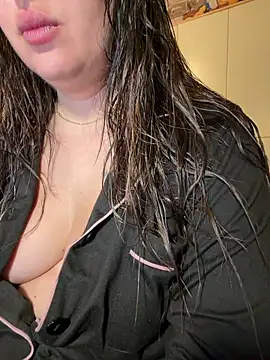 Bonny 25 online show from 05/24/26, 11:48