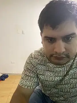 MenSexPeru online show from 05/13/26, 05:47