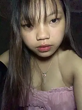 Snapshot of Cham-py chatting on 05/11/26, 01:51 Cham-py online show from 05/11/26, 01:51
