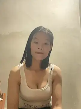 Snapshot of Zuzu_sexy chatting on 05/26/26, 08:01 Zuzu sexy online show from 05/26/26, 08:01