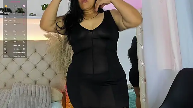 Snapshot of jessica__milf chatting on 05/27/26, 07:43 jessica milf online show from 05/27/26, 07:43