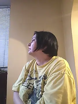 EmmaEmmy40 online show from 05/08/26, 05:39