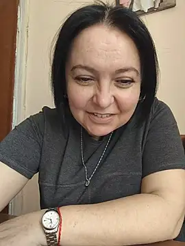 EmmaEmmy40 online show from 05/18/26, 08:19