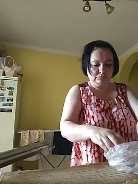 EmmaEmmy40 online show from 06/10/26, 02:51