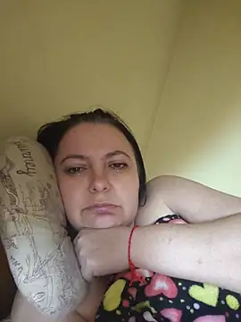 EmmaEmmy40 online show from 06/18/26, 03:28