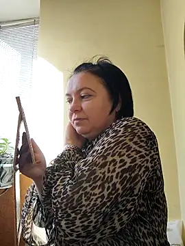 EmmaEmmy40 online show from 05/12/26, 05:37