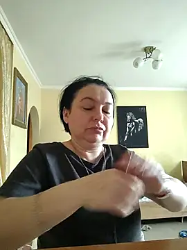 EmmaEmmy40 online show from 05/08/26, 05:33