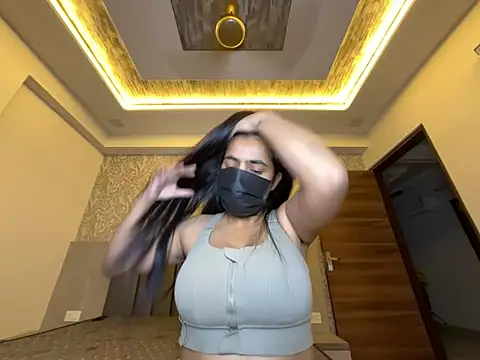 Miss Heer online show from 05/15/26, 06:28
