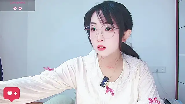 Snapshot of xiaoyu5 chatting on 07/09/26, 01:21 xiaoyu5 online show from 07/09/26, 01:21