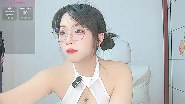 xiaoyu5 online show from 05/12/26, 12:11