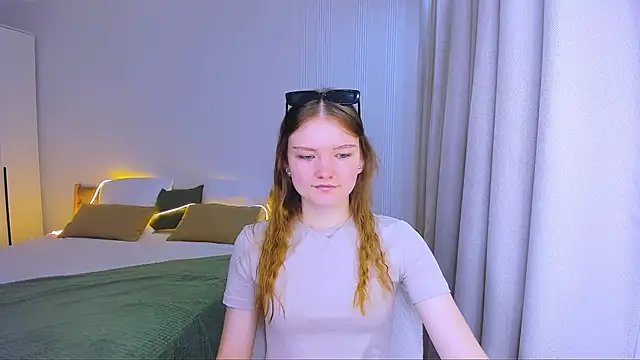 LookEva online show from 06/19/26, 04:51