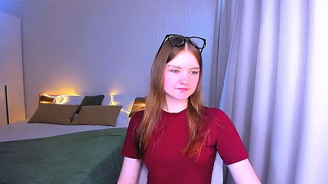 LookEva online show from 06/10/26, 04:13