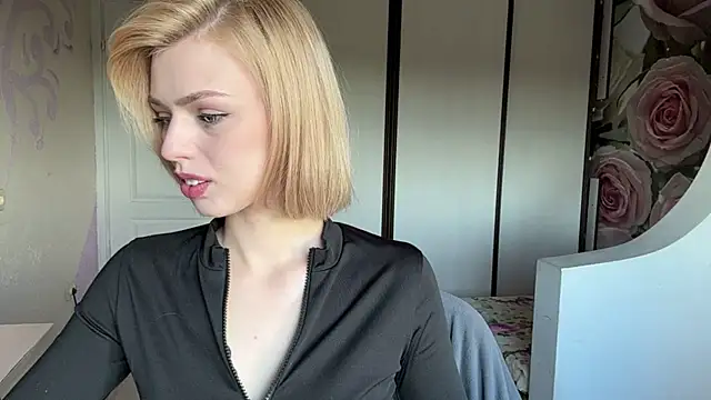 ScarlettRosy online show from 06/02/26, 04:12