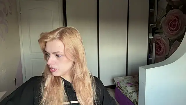 ScarlettRosy online show from 05/16/26, 03:05