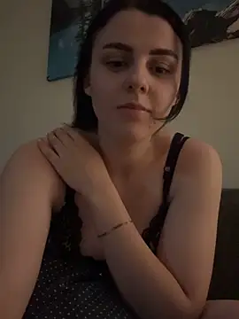 ema-emanuela online show from 06/04/26, 08:13
