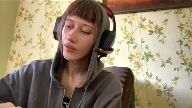 AmeliaHaper online show from 05/05/26, 11:57