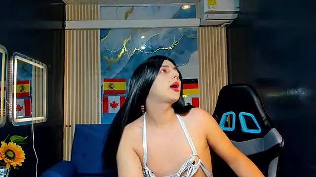 Snapshot of Gaby_Gil_ chatting on 06/16/26, 01:00 Gaby Gil online show from 06/16/26, 01:00