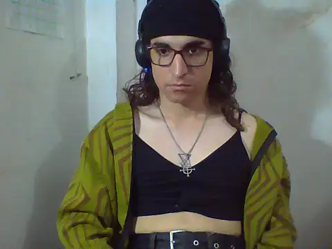 LaCuerva online show from 05/15/26, 04:49