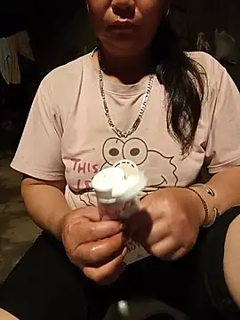 yaja-chan online show from 07/18/26, 02:47