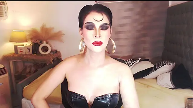 DivineMercyTSx online show from 05/05/26, 04:48