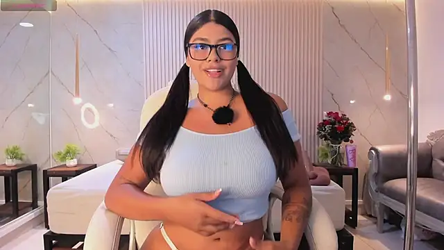 luna taylorss online show from 05/28/26, 11:05
