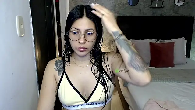 isa cruzx online show from 07/09/26, 09:36