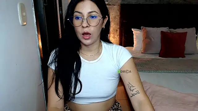 isa cruzx online show from 07/02/26, 10:38