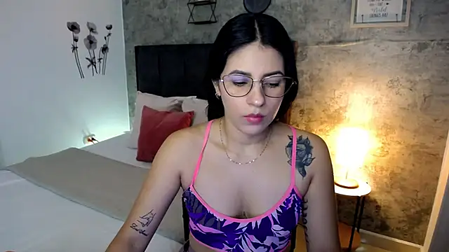 isa cruzx online show from 05/31/26, 03:29