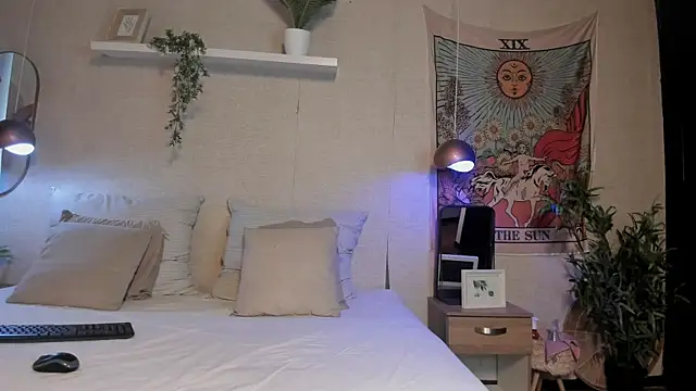 Honey Sofi online show from 06/26/26, 12:33