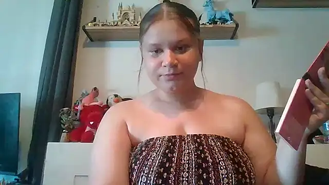 prettybabygurl04 online show from 05/04/26, 08:22