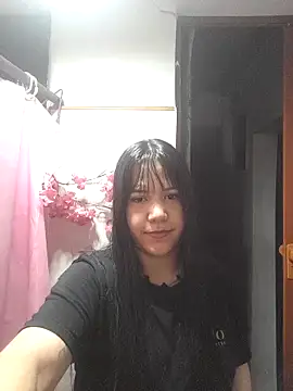 Snapshot of RoxieVander chatting on 07/07/26, 07:23 RoxieVander online show from 07/07/26, 07:23