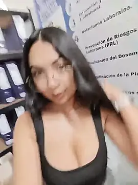 JENNIFER  03 online show from 06/27/26, 04:46