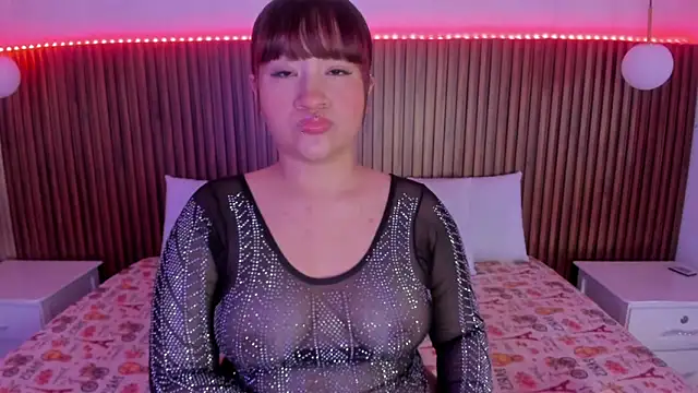 Dafne Evaans online show from 06/02/26, 12:27