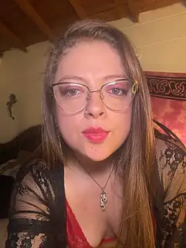Lilith Desire online show from 05/06/26, 01:15