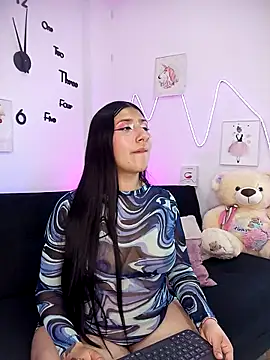 Sara Blum online show from 06/16/26, 04:01