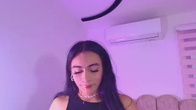 Malaia thompson  online show from 05/21/26, 11:51