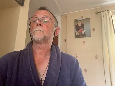 Moonraker64 online show from 05/31/26, 07:47
