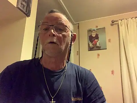 Moonraker64 online show from 05/10/26, 02:26