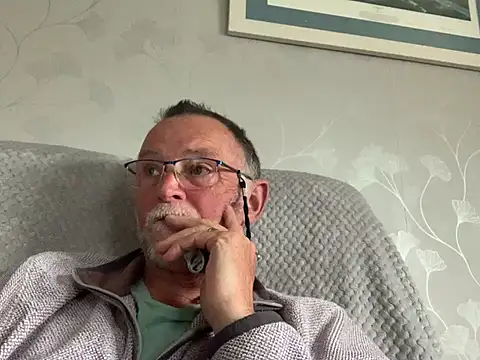 Moonraker64 online show from 05/19/26, 06:48