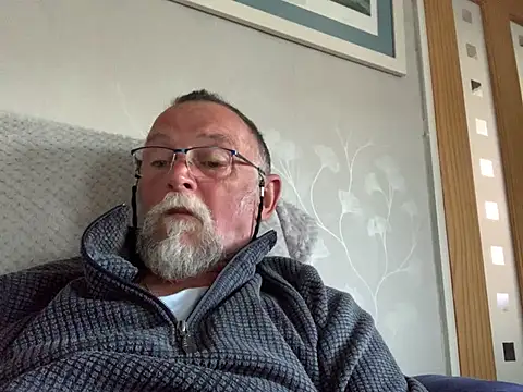 Moonraker64 online show from 05/05/26, 07:06