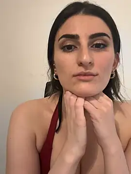 OliviaBaby- online show from 05/04/26, 06:11