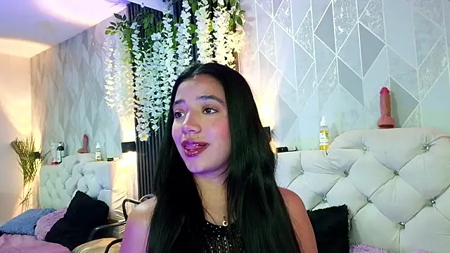 Snapshot of Zaira_bonny chatting on 07/11/26, 04:40 Zaira bonny online show from 07/11/26, 04:40