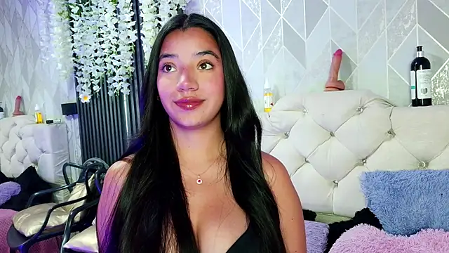 Snapshot of Zaira_bonny chatting on 07/10/26, 03:34 Zaira bonny online show from 07/10/26, 03:34