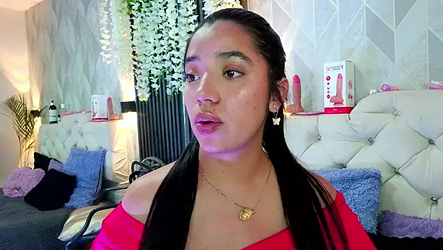 Snapshot of Zaira_bonny chatting on 06/11/26, 08:17 Zaira bonny online show from 06/11/26, 08:17
